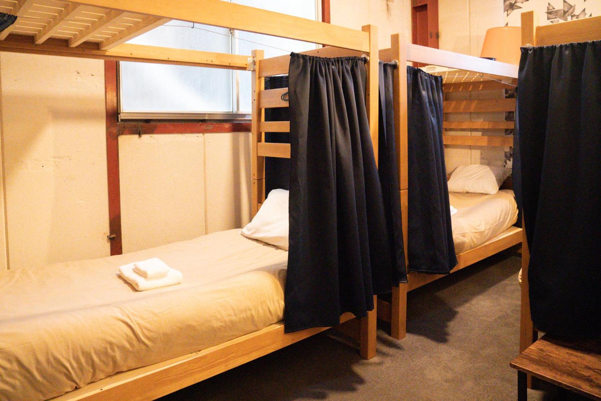 Fan! Aburatsu Hostel Ничинан Екстериор снимка